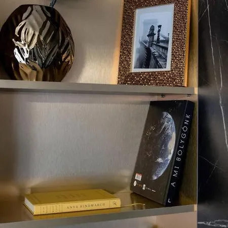 High-end W Gym/sauna/balcony/security * Budapest